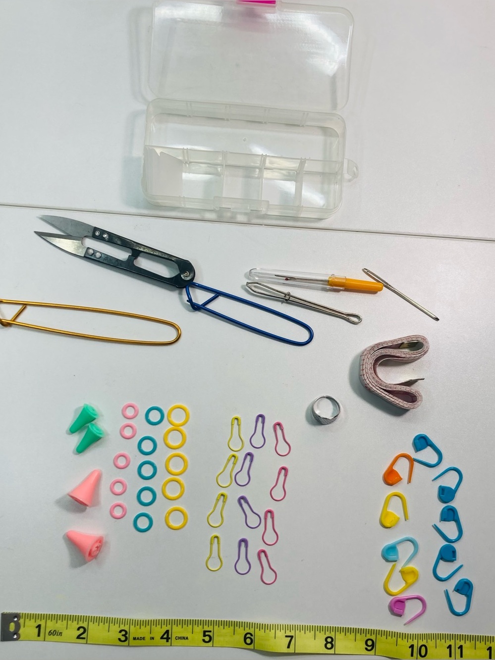 NEW Knit Notions Kit w/ Scissors, Knitting Tools, Colorful Stitch Markers +CASE